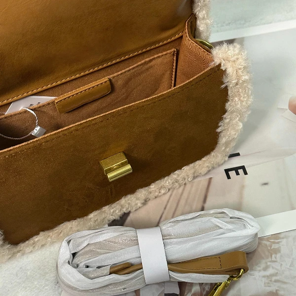 M-BoxBag通勤上班高级感百搭2023新款上课大小中容量甜辣风包包
