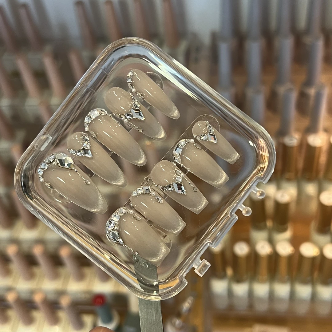 越大王 全华 猫眼法式白色拼钻 夏日气质纯欲纯手工定制穿戴甲