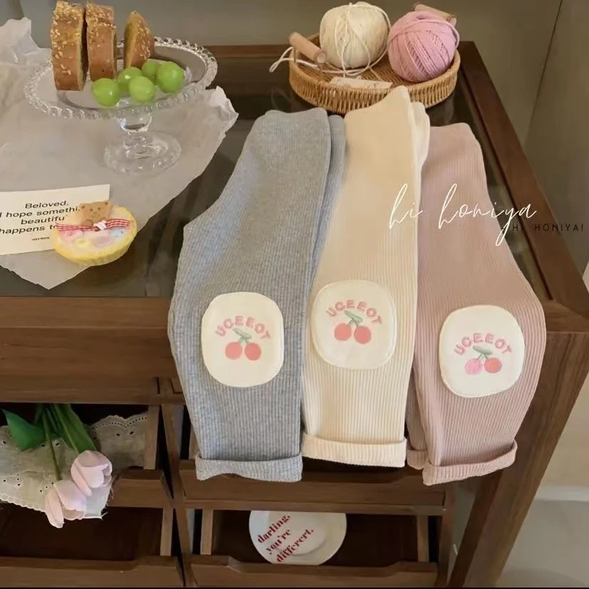 女童公主风打底裤新款洋气长裤女宝宝甜美风贴布可爱外穿秋款裤子