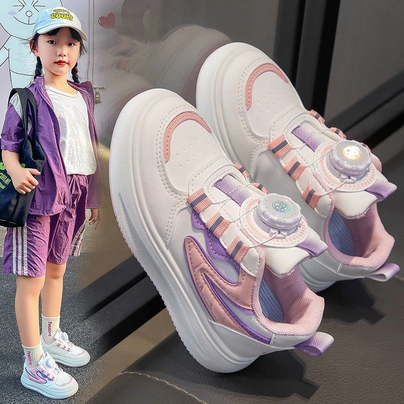 儿童软底鞋子春季皮面透气运动鞋秋季中大童女孩纽扣跑步鞋男童