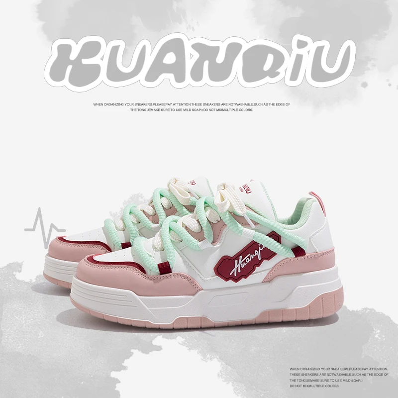 环球厚底小白鞋女2024春季新款百搭轻便潮流韩版小众设计休闲板鞋