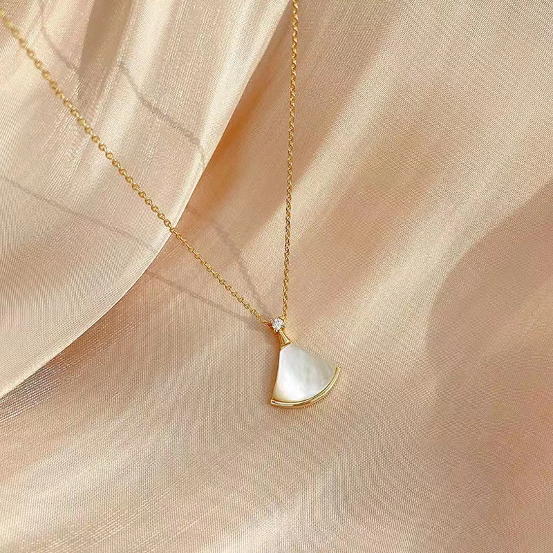 合金项链 新款小裙子项链轻奢小众时尚百搭简约精致