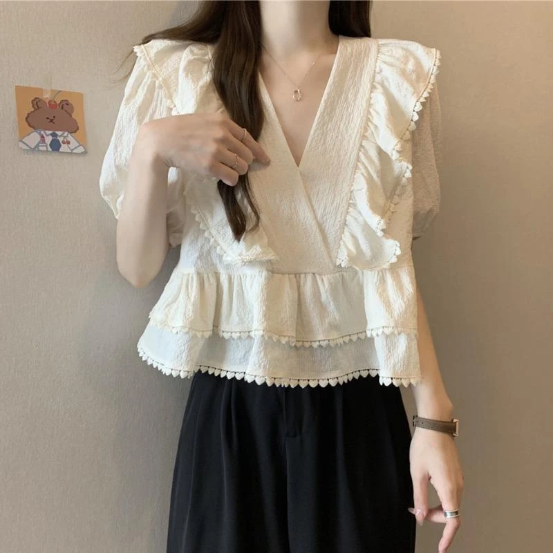 大码法式设计感别致荷叶边蕾丝雪纺衫女夏胖妹妹遮肚子正肩娃娃衫
