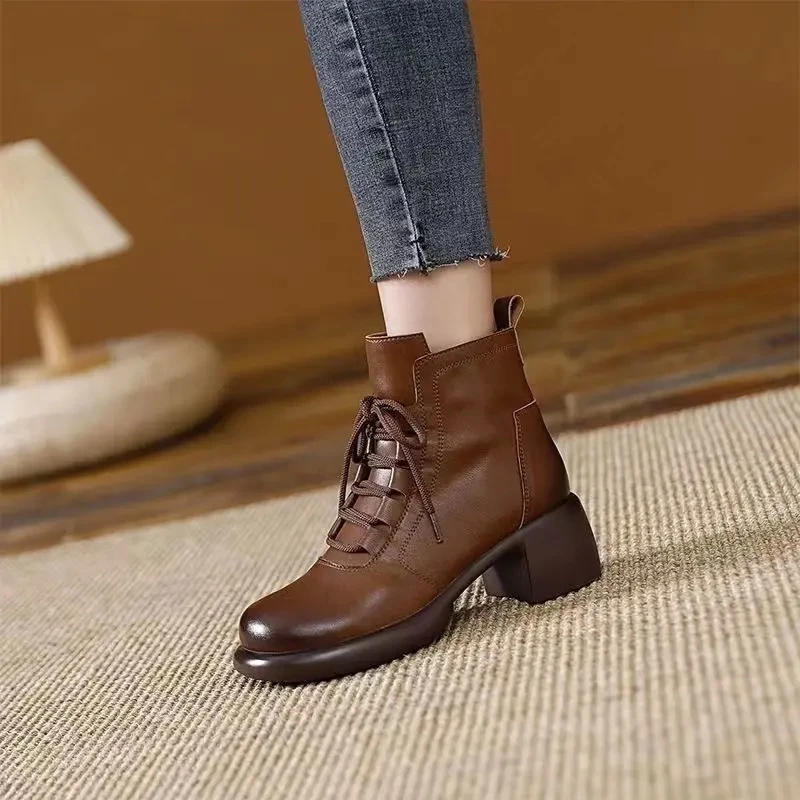 透气马丁靴新款圆头系带粗跟加绒中跟短靴英伦风靴子短筒马丁靴