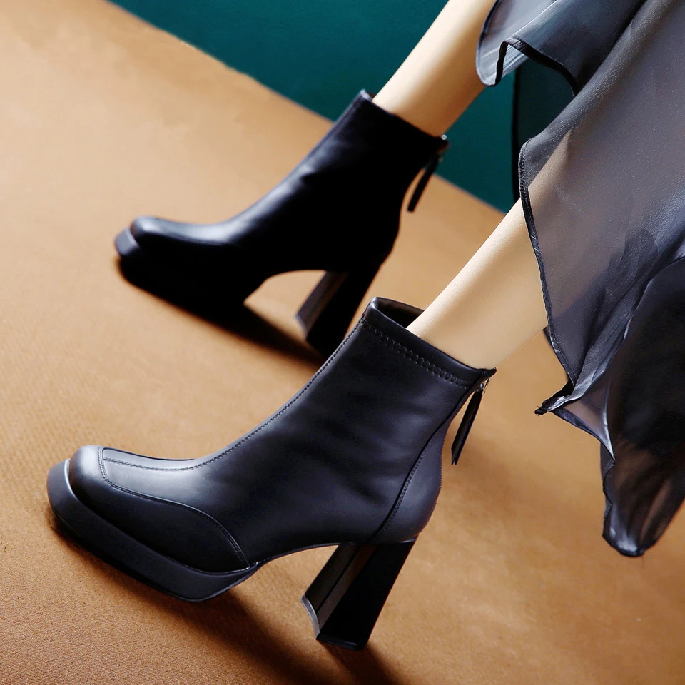 [8CM]防水台方头高跟靴子2024冬季新款防滑粗跟短靴气质马丁靴女