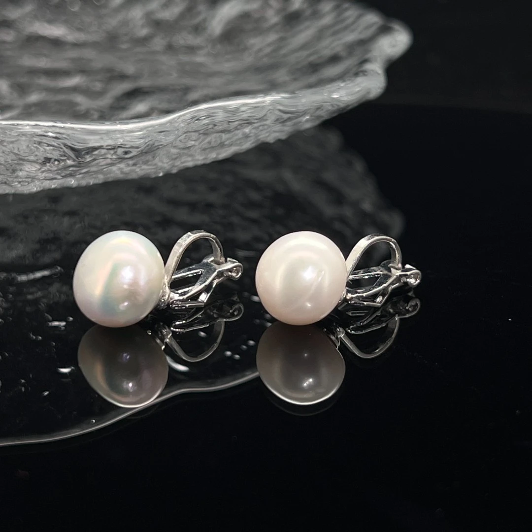 4436白色圆球耳夹