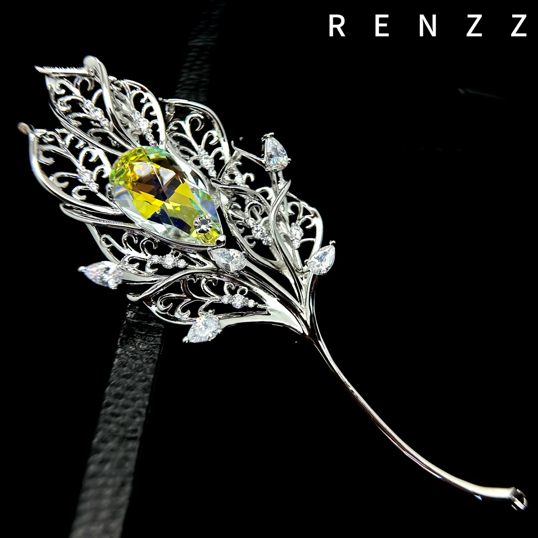 2183白色凤羽羽毛胸针