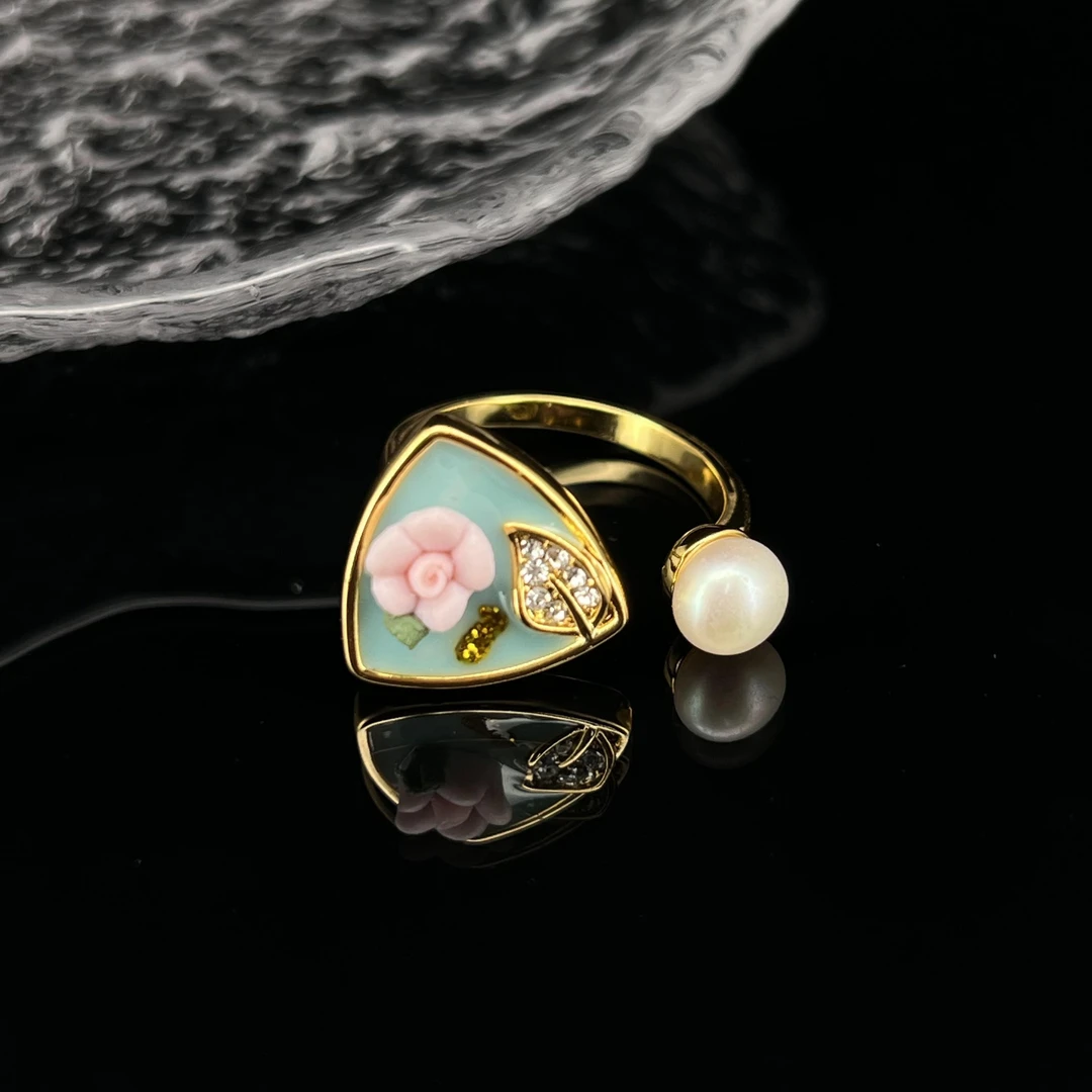 6154绿色小花三角油画风戒指