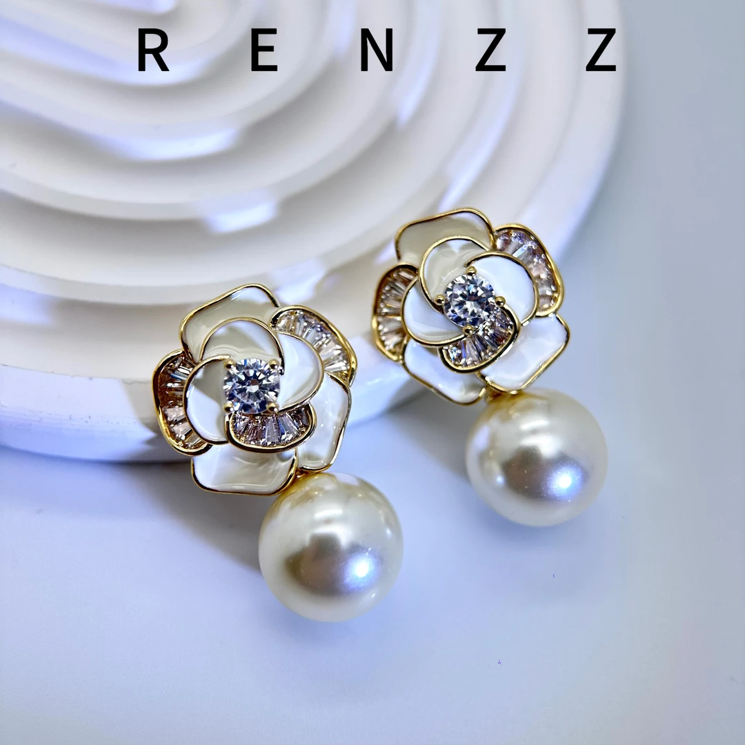 0284气质黄颜色山茶花耳钉