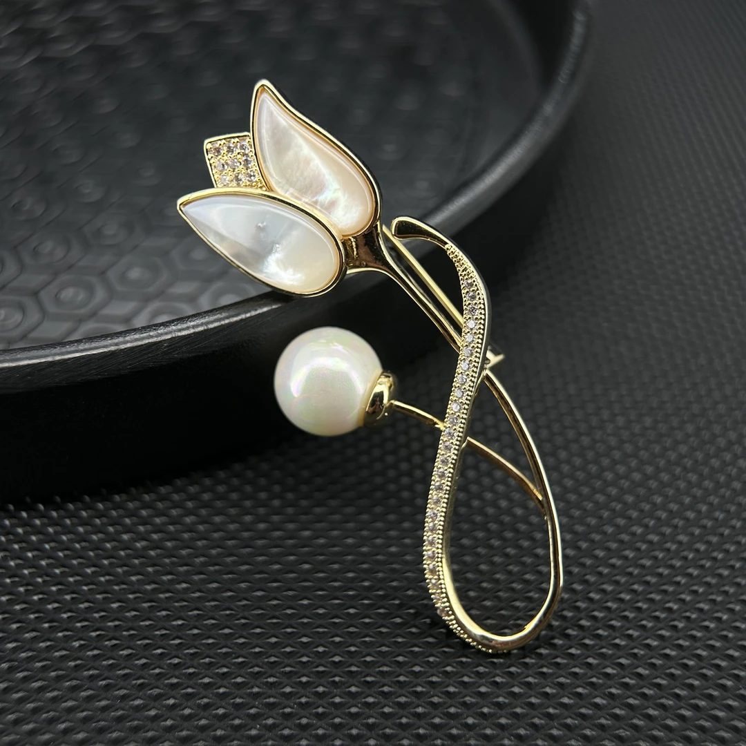 1598黄色郁金香胸针