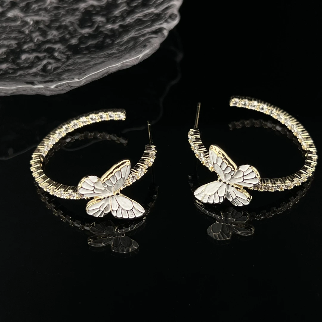 0431黄颜色半圆蝴蝶耳钉