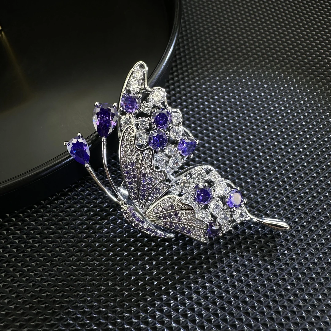 2736紫色单边蝴蝶胸针