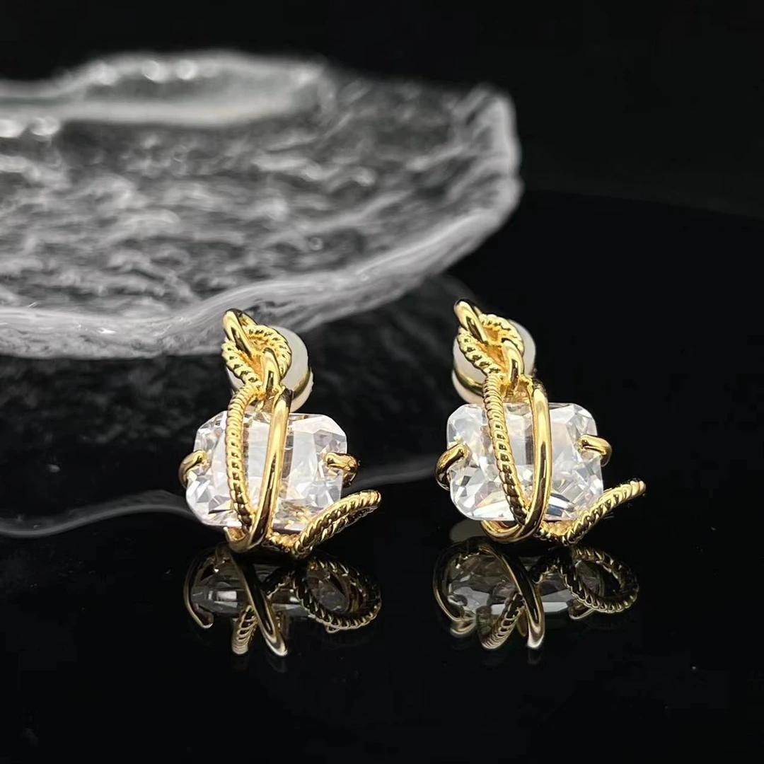 4353黄颜色方块耳钉