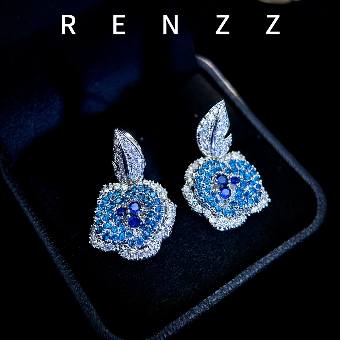 0080蓝色山茶花耳钉