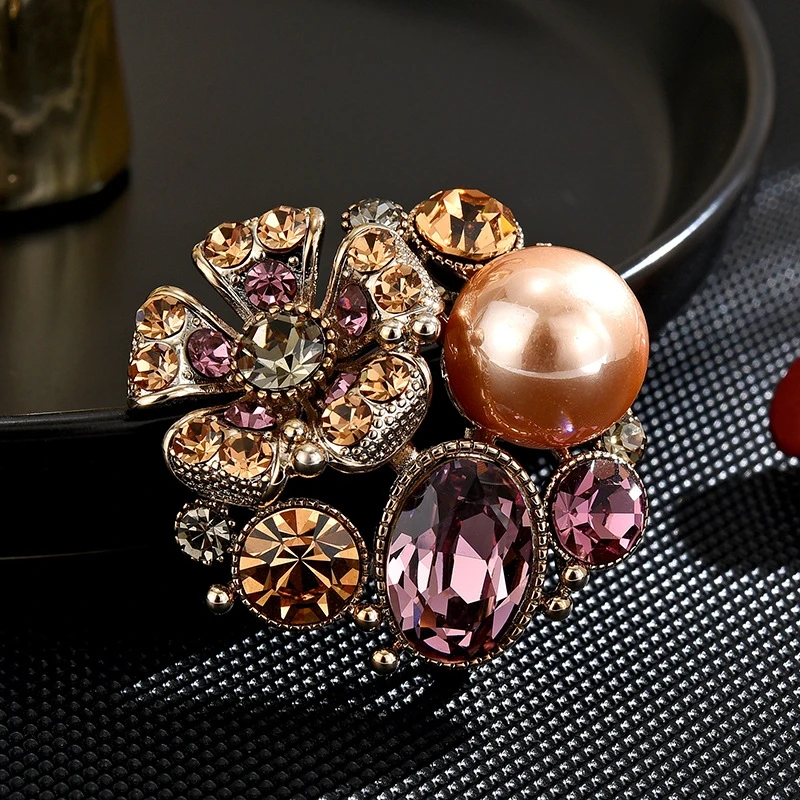 2061 韩★【花朵圆盘勋章】轻奢韩版高档胸针