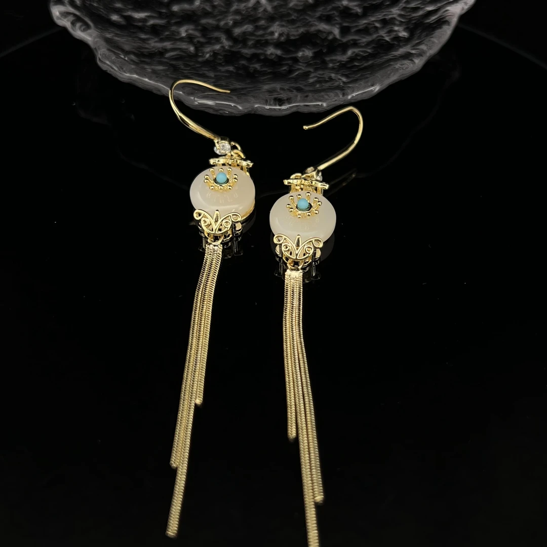 1027宫廷风黄颜色流苏圆牌耳钉