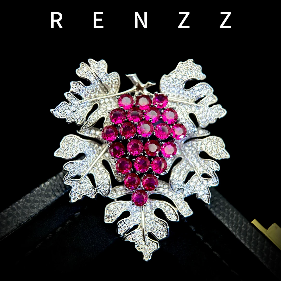 2254玫红色葡萄叶胸针