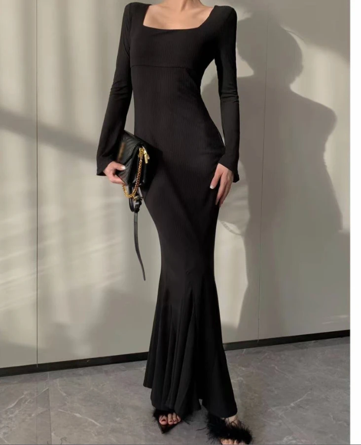 JIJINQI秋冬方领连衣裙气质性感长袖收腰紧身鱼尾裙 JINQBSP0910