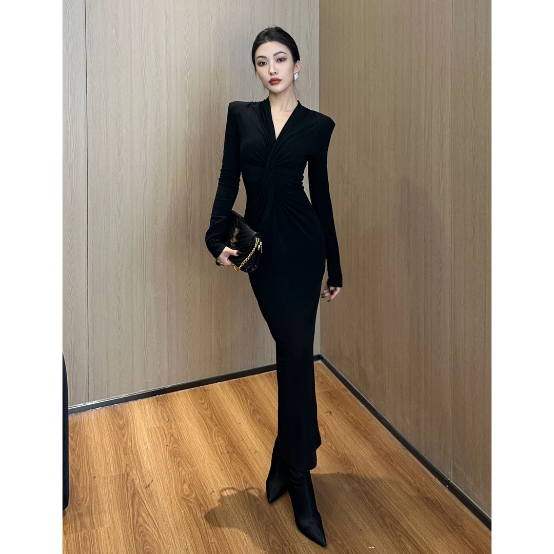 JIJINQI精品洋气轻奢连衣裙秋冬赫本风年会黑色包臀长裙JINQB1224