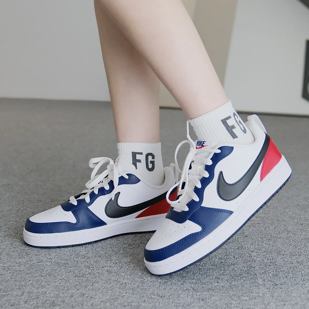 【雨露瑕疵:无原装鞋盒)Nike耐克36码新低帮板鞋女DO7446-101