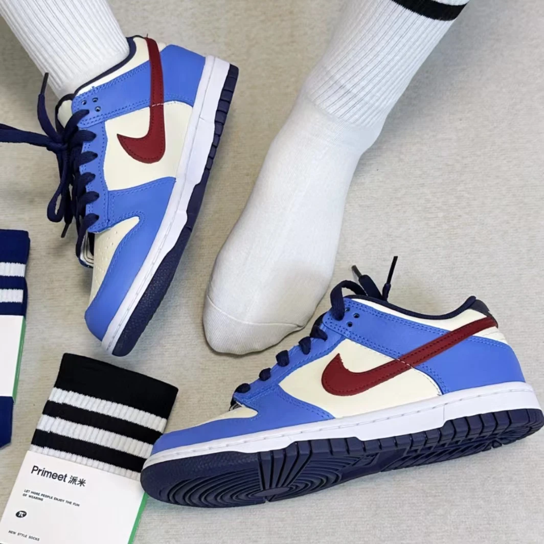 Nike耐克 Dunk Low 蓝米红女子复古休闲低帮防滑板鞋 FV8119-161