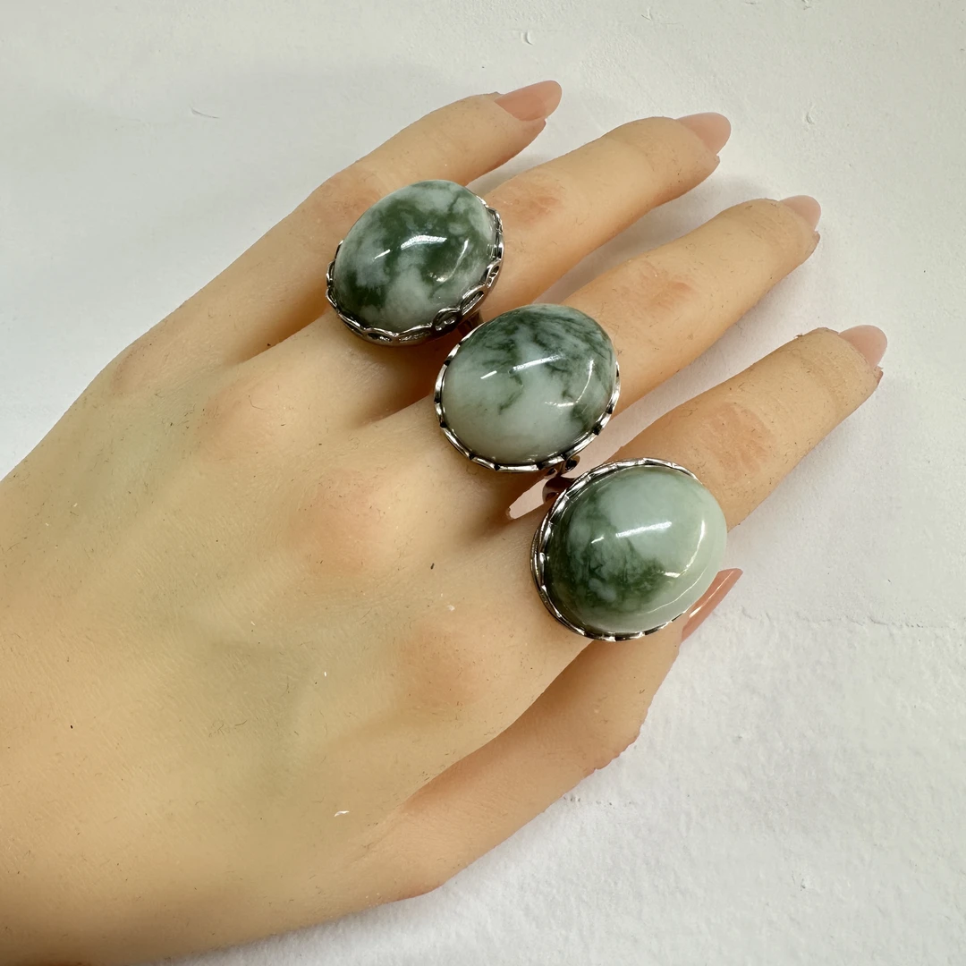 【0084】天然岫玉蛇纹石玉油翠银镶嵌s925戒指多样性发其一