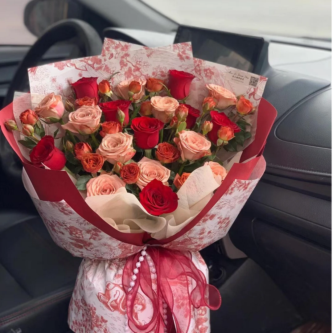 真花新鲜红玫瑰巧克力混卡布奇诺生日同城订购同城花束鲜花玫瑰花