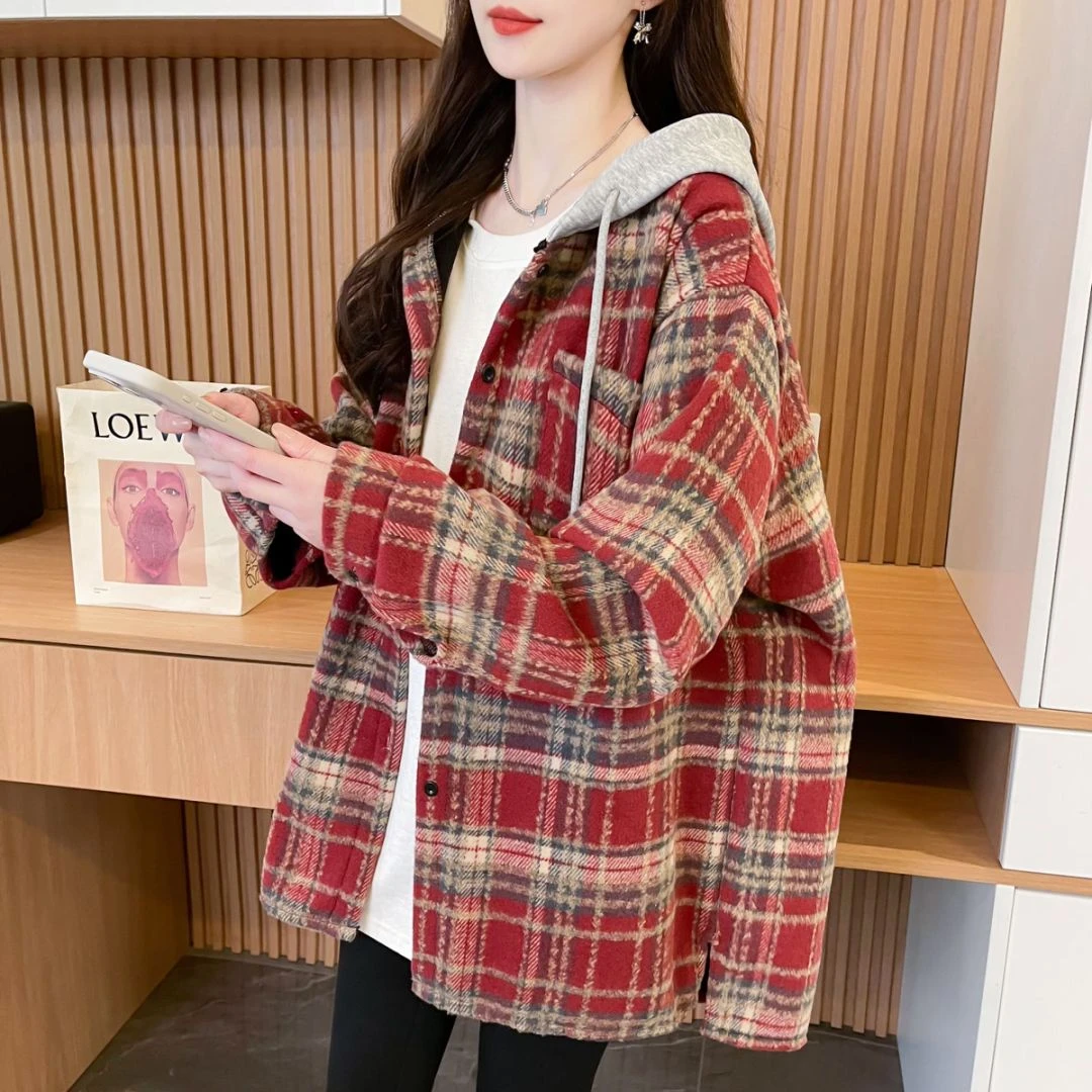 春秋季2025新款复古格纹毛呢格子外套女宽松设计感连帽假两件外套