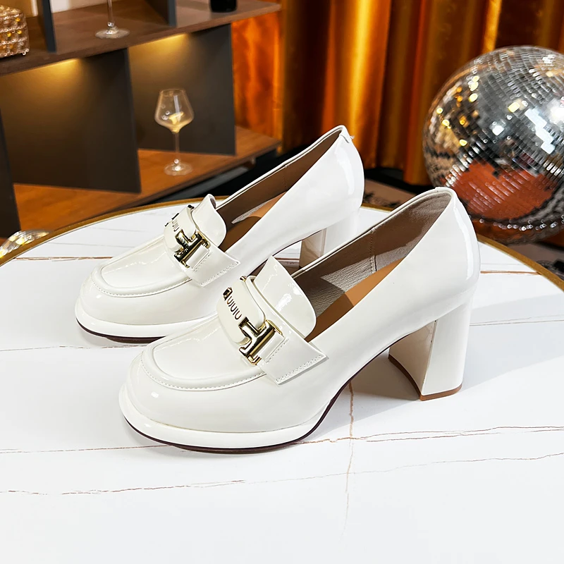 玛丽珍单鞋女粗跟2023年春秋季新款漆皮小皮鞋深口厚底圆头高跟鞋