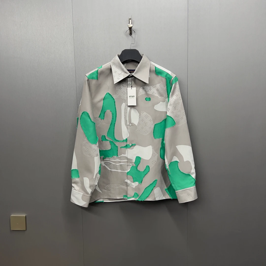全新/Lv Louis Vuitton破坏Logo人像衬衫式夹克外套/L码/08157