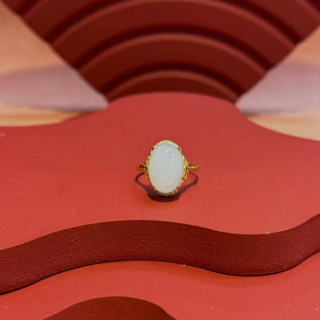 【红娘子】18K金镶嵌10*14mm高货白玉大旦面戒指HNZ7243