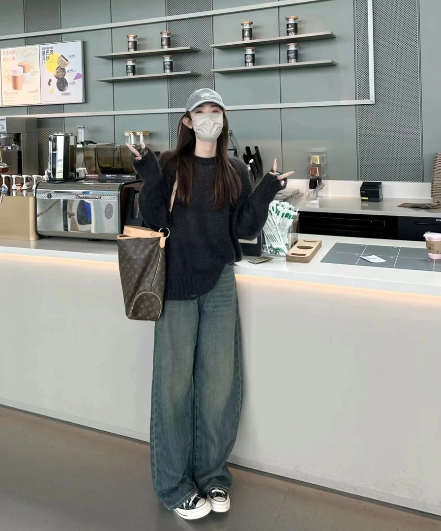 秋季新款修身显瘦长袖针织衫百搭透气上衣牛仔阔腿裤