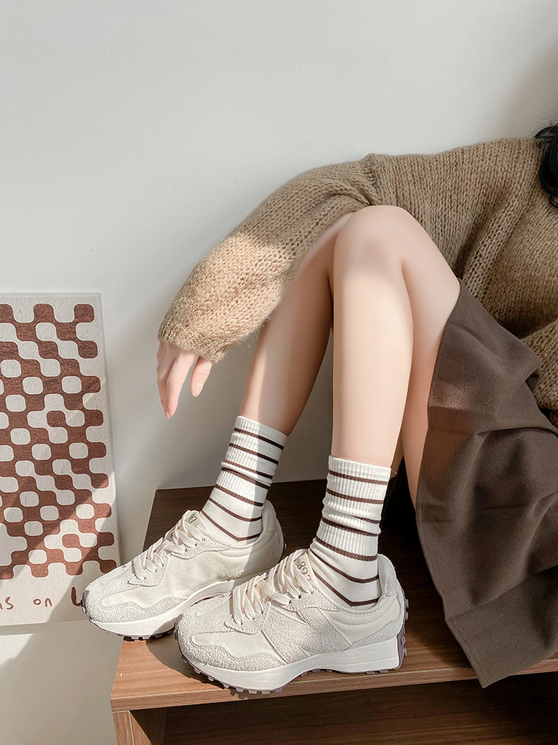 五双装袜子女条纹中筒袜休闲百搭秋冬网红显瘦时尚复古运动潮流