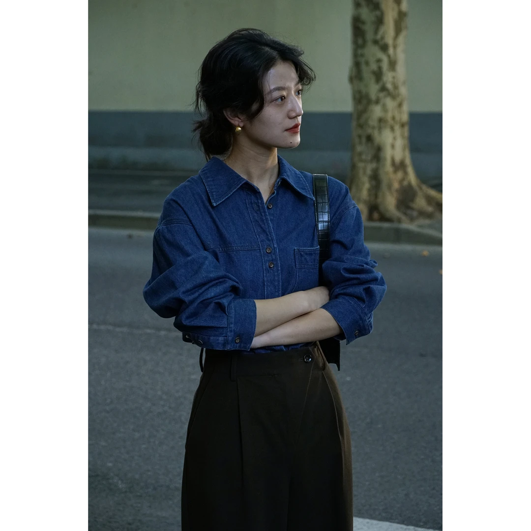 GUOE布莱克书店 挺括有型 文艺复古经典长袖叠穿牛仔衬衫女34117