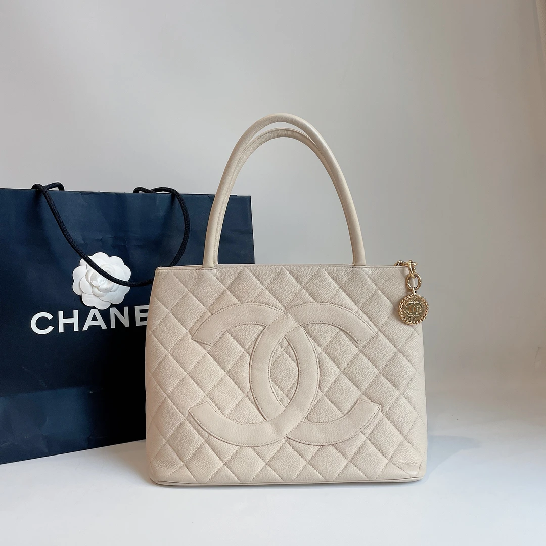 95新 Chanel/香奈儿 CHANEL/香奈儿 白金希尔顿托特 中古款