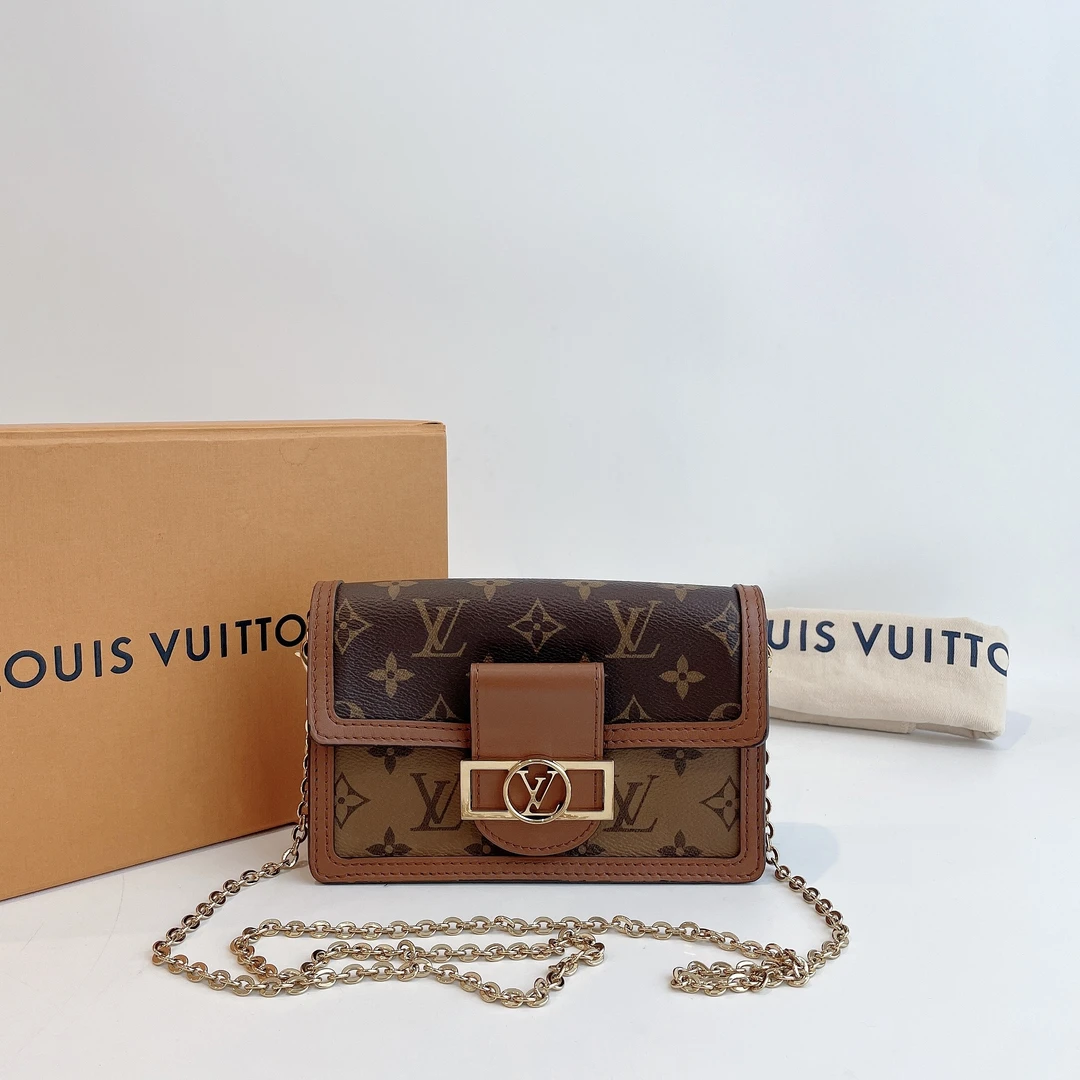 95新 LouisVuitton/路易威登 LV/路易威登老花达芙妮Woc链条单肩