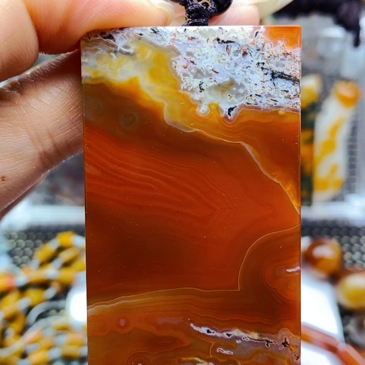 玛瑙/玉髓颈饰未镶嵌