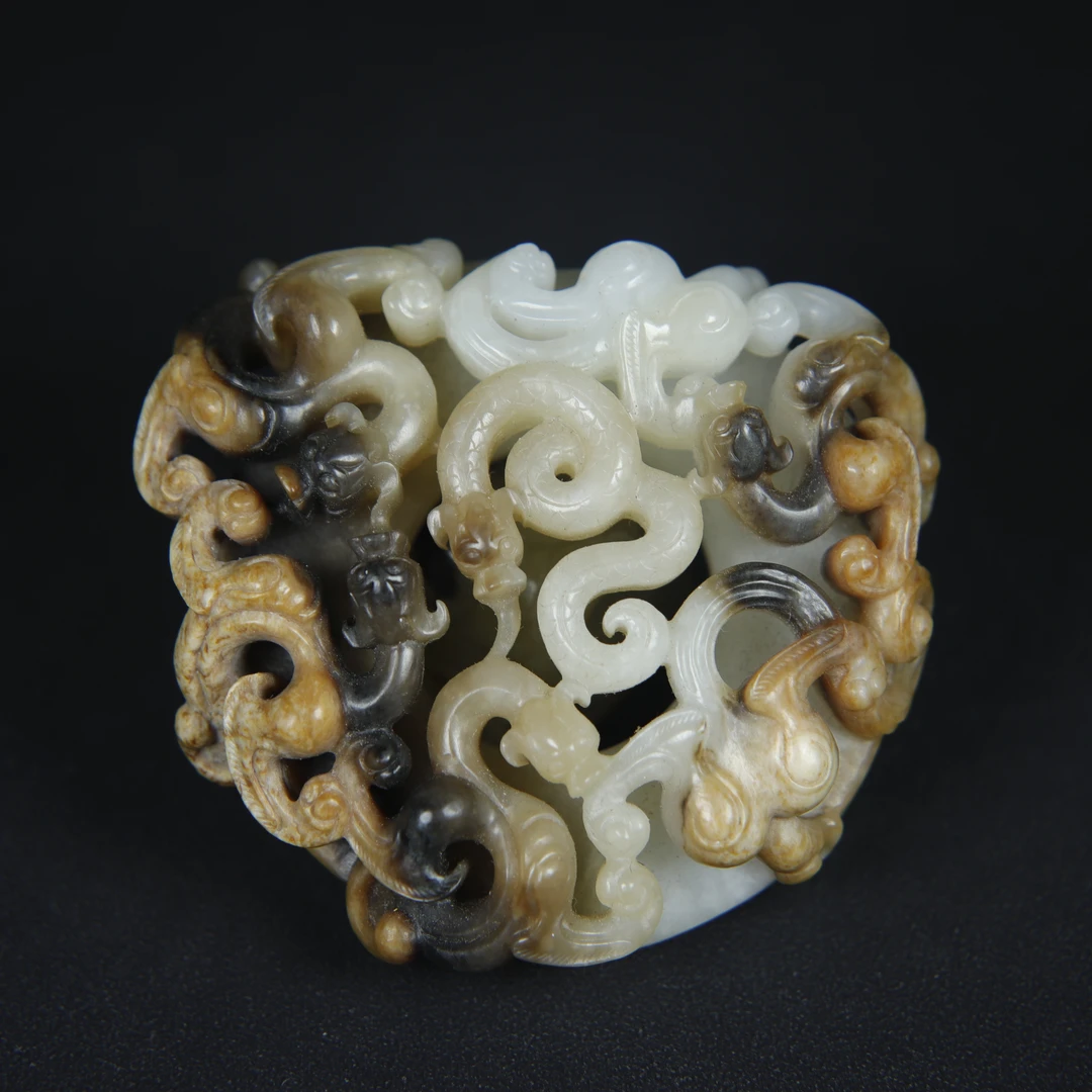 旧藏和田玉高浮雕手把件