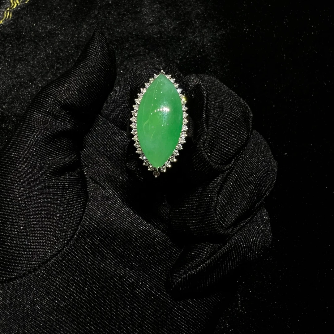 天然缅甸翡翠A货  大马眼戒指气质轻奢