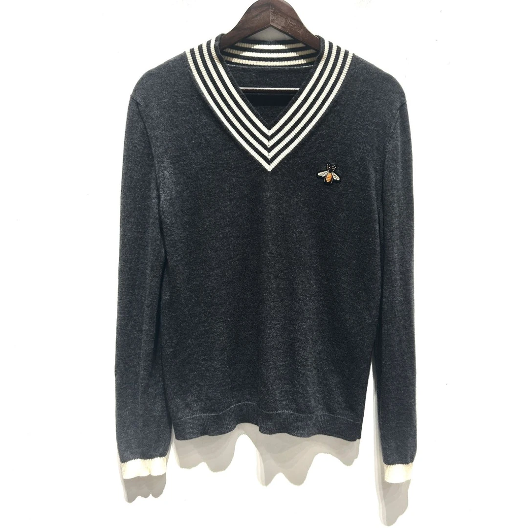 95新 GUCCI/古驰 小蜜蜂刺绣V领条纹饰边针织毛衣 M码 98新