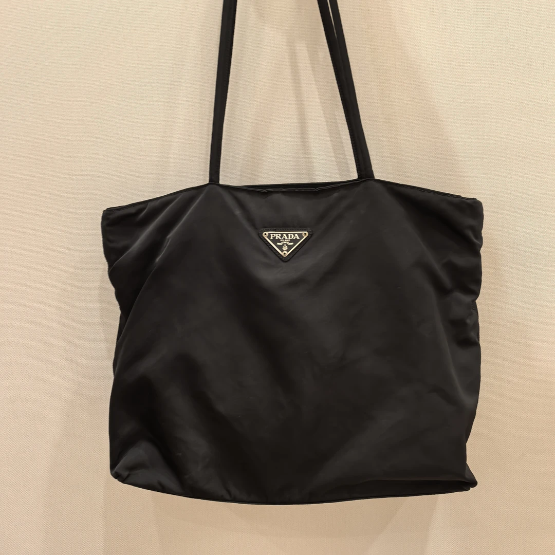 95新 Prada/普拉达 蔚蓝/黑色托特