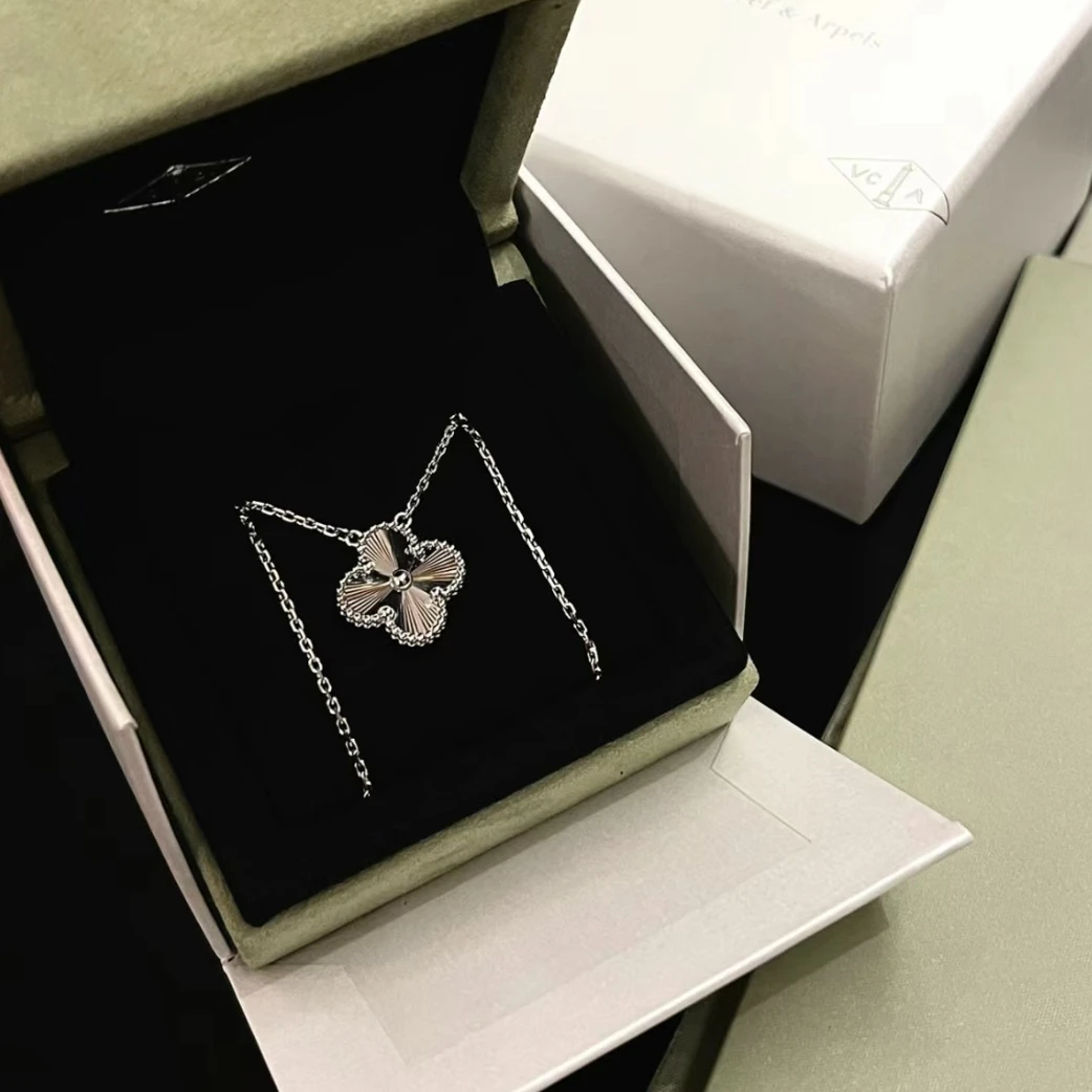 99新 梵克雅宝 蔚蓝/白金 镭射 中号 四叶草项链/超难买