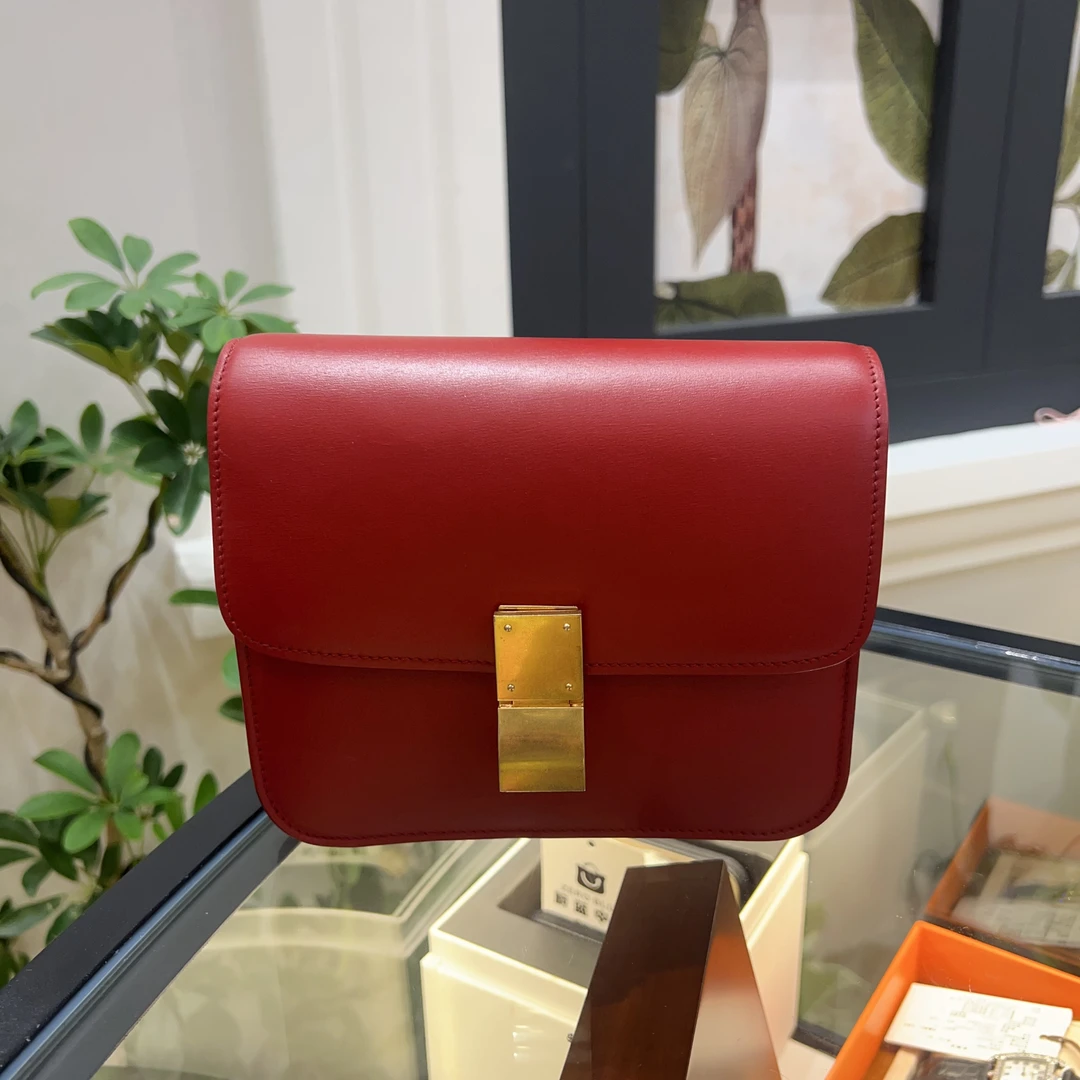 95新 Celine/思琳 蓝总专场/红色金扣box 豆腐包 中号