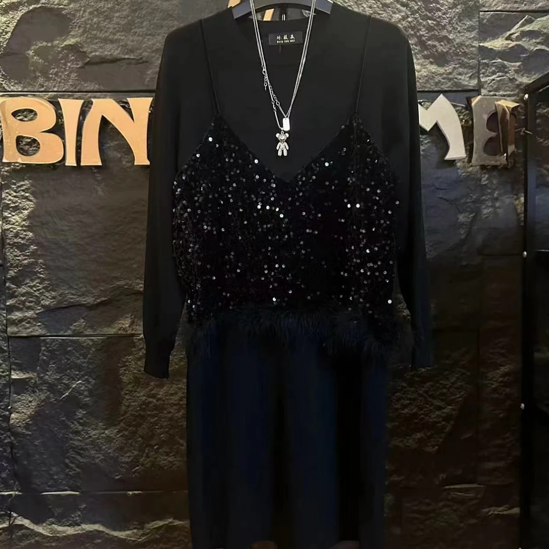 （假两件吊带）2024年新款亮片小羽毛针织