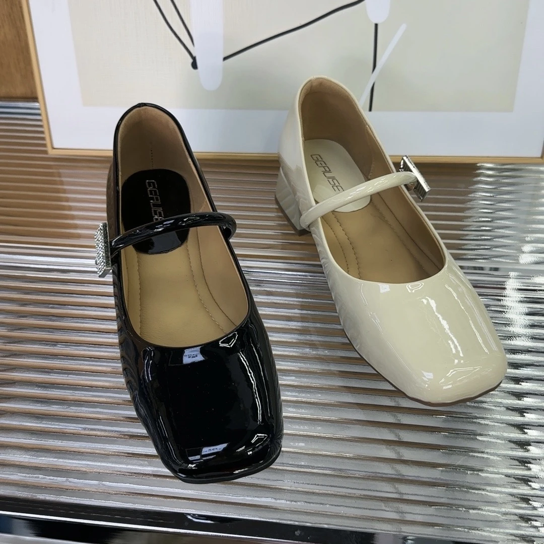 259  女鞋皮鞋单鞋乐福鞋时尚粗跟方头百搭