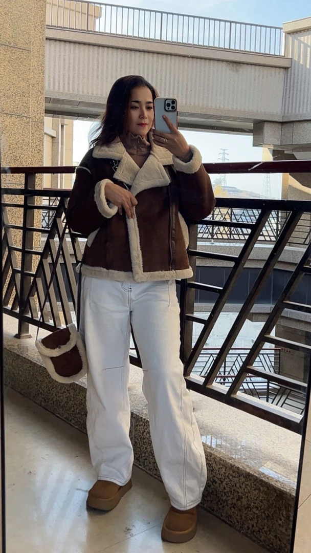 冬季带小包款皮毛一体外套