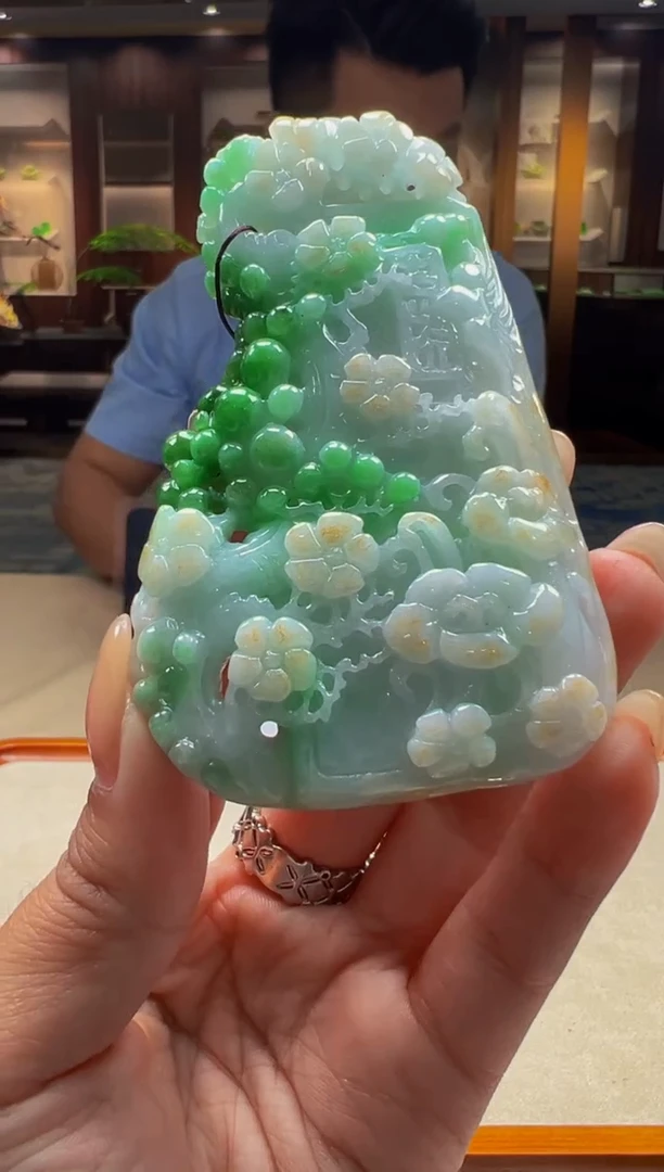 【闪购商品】翡翠颈饰未镶嵌Q2024-8-28-183