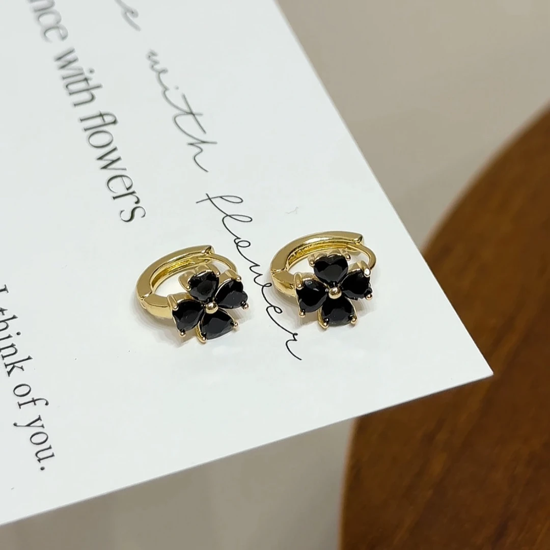 铜合金仿水晶耳饰 四叶花耳扣女轻奢简约个性精致花朵耳环
