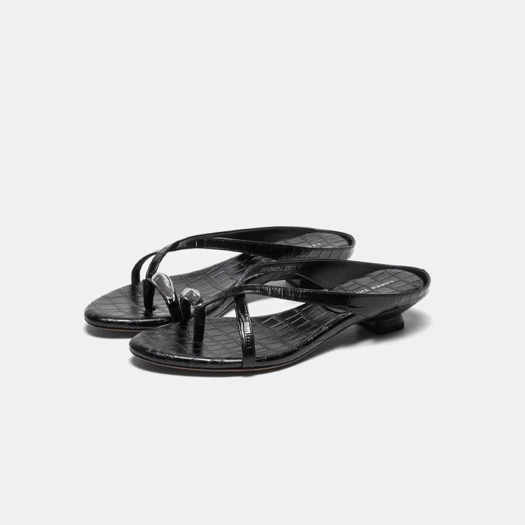 【LABER THREE】 2024夏季新款饰扣夹脚拖鞋低跟平底凉鞋外穿时尚