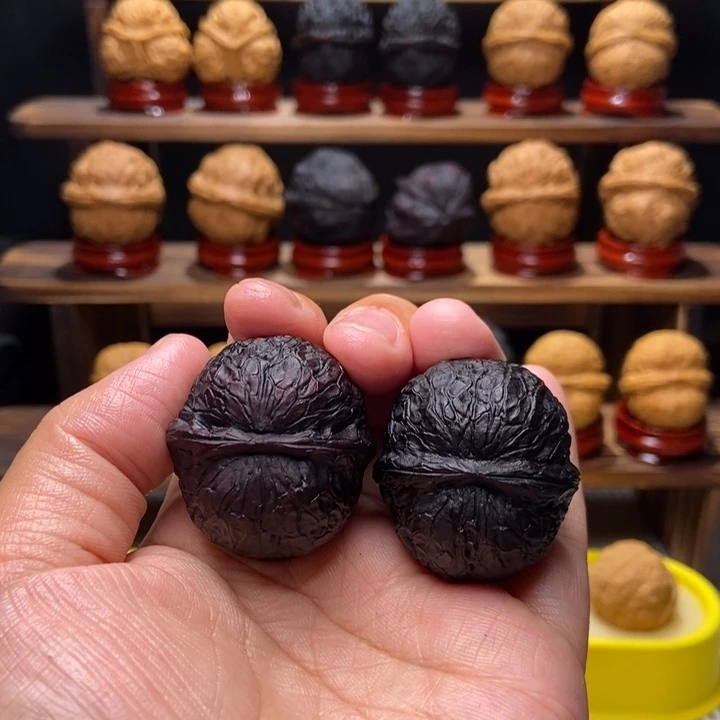 文玩核桃吊坠牛****店蛇皮球地闷15